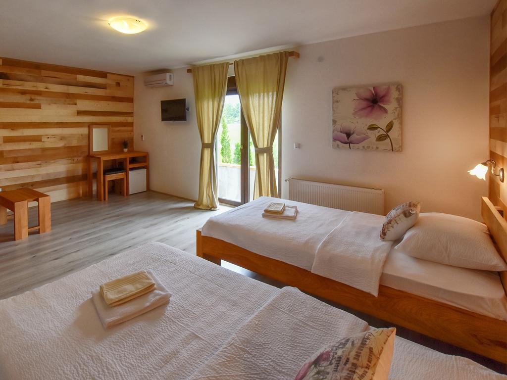 Villa Stone Rakovica Exterior foto